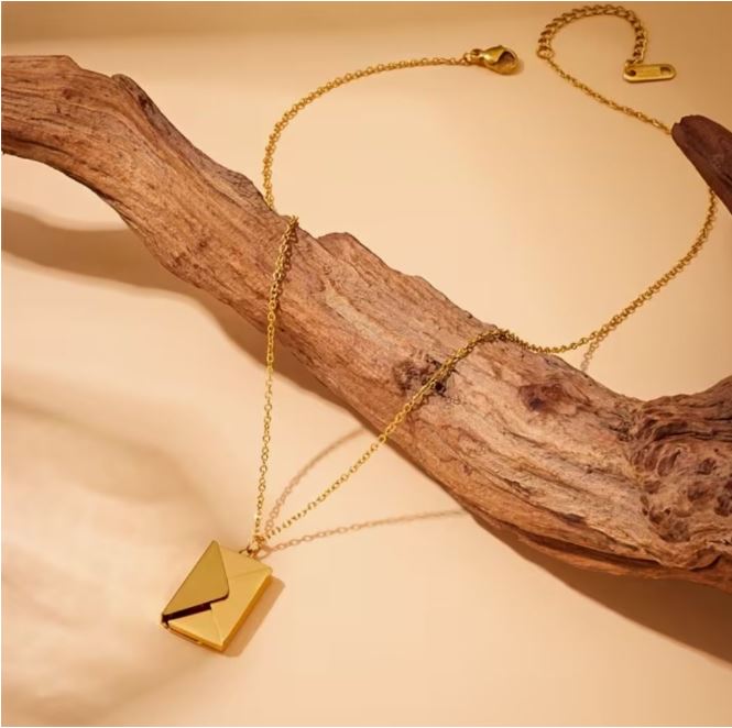 Customized Envelope Necklace
